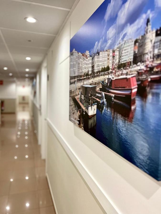 Hostal La Poetisa - Auto Check-In Culleredo Dış mekan fotoğraf