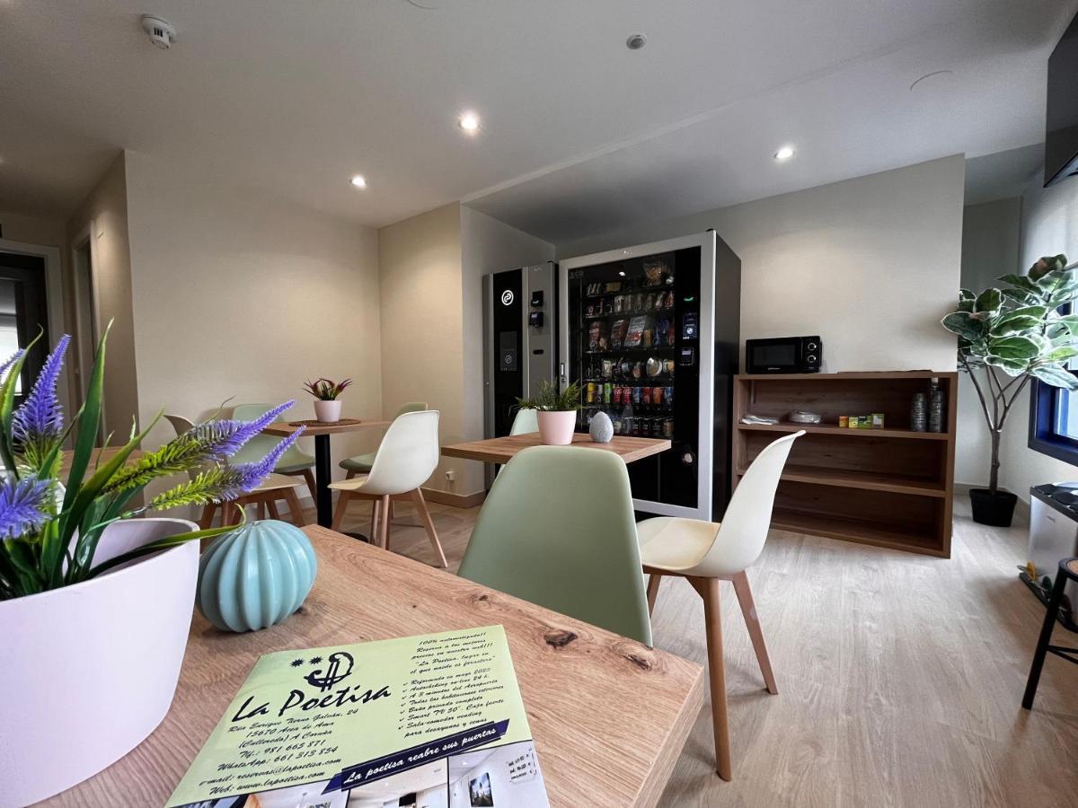 Hostal La Poetisa - Auto Check-In Culleredo Dış mekan fotoğraf
